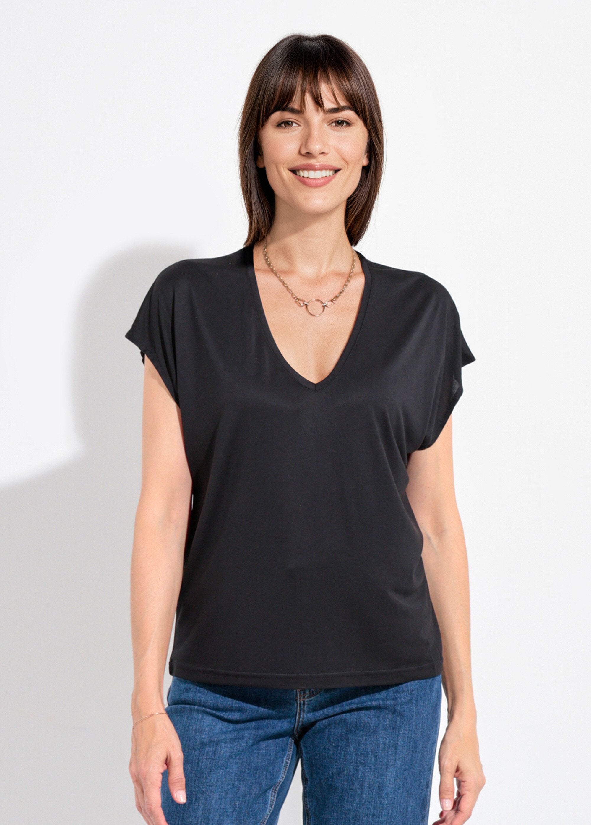 Loose-fitting,_short-sleeved_T-shirt_Black_FA1_slim