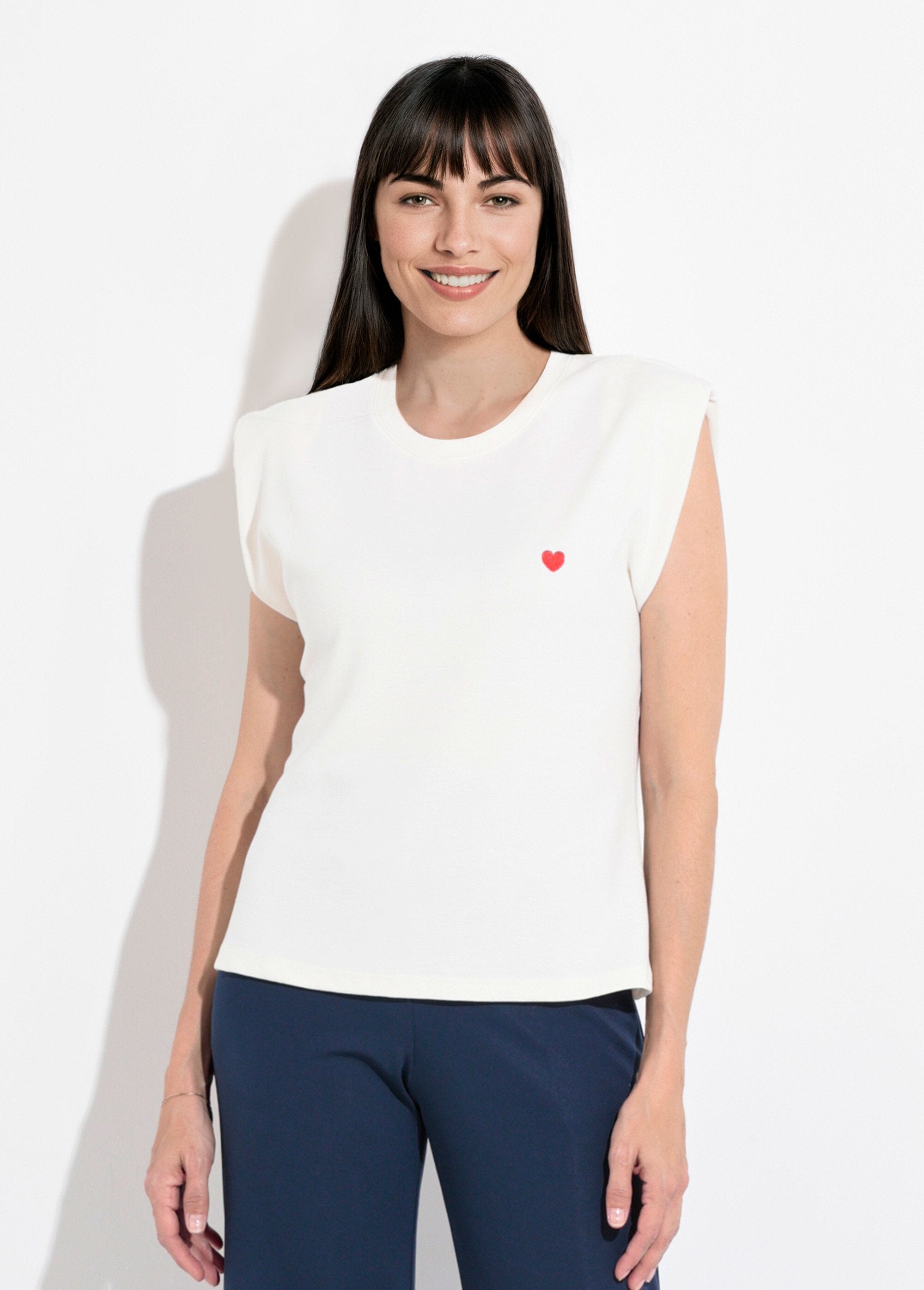 Fancy_mesh_T-shirt_with_heart_embroidery_White_FA1_slim