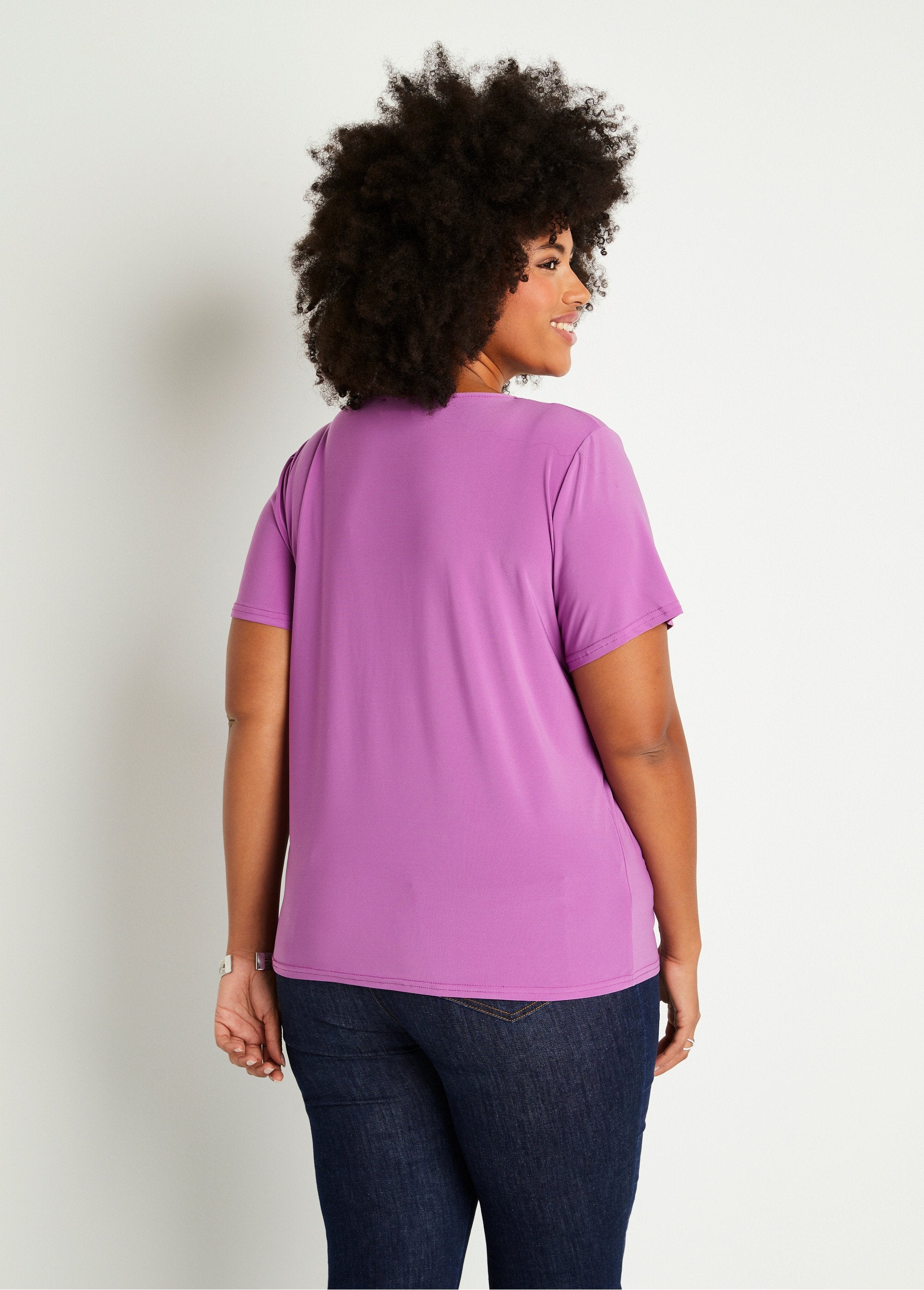 Plain_or_printed_short-sleeved_T-shirt_Plain_purple_DO1_curvy