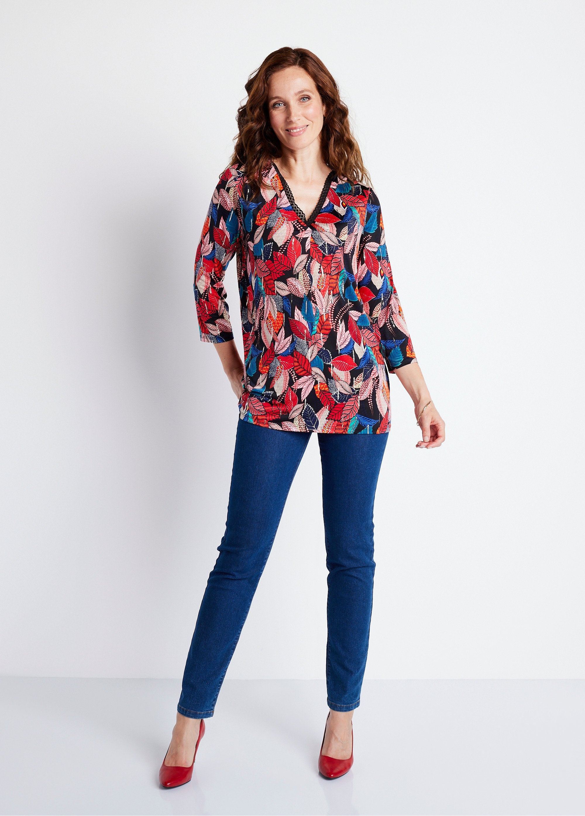 Long_printed_t-shirt_with_lace_detail_Multicolor_SF1_slim