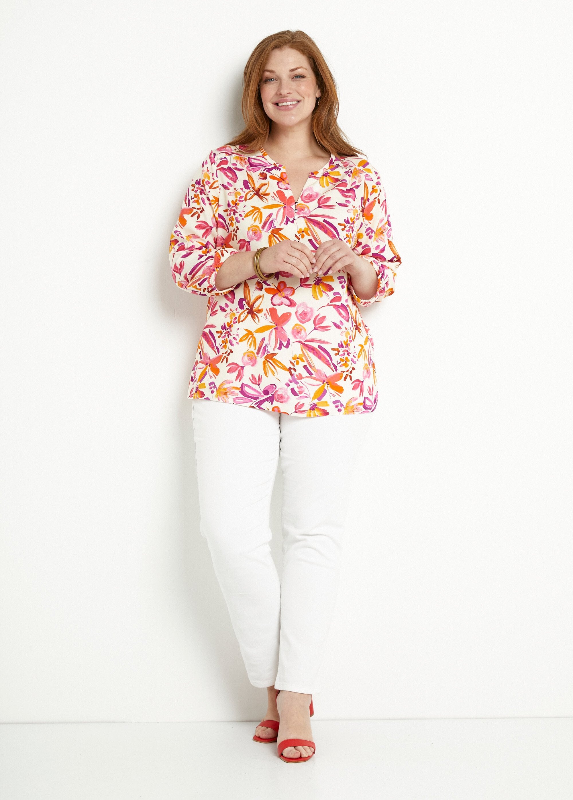 Long_loose_floral_tunic_with_3/4_sleeves_Orange_and_pink_SF1_curvy