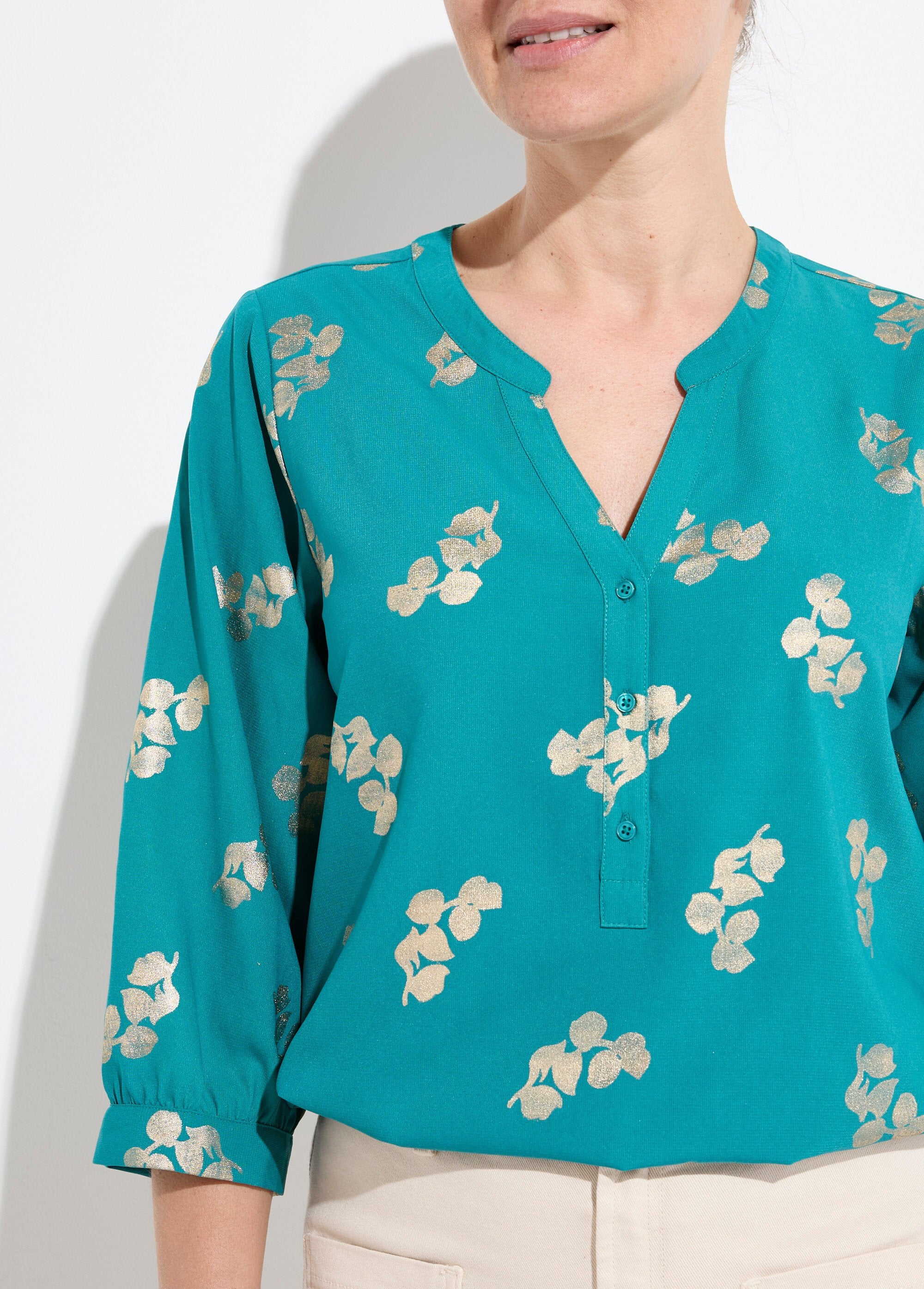 Loose-fitting_button-down_tunic_with_3/4-length_sleeves_Vert_DE1_slim