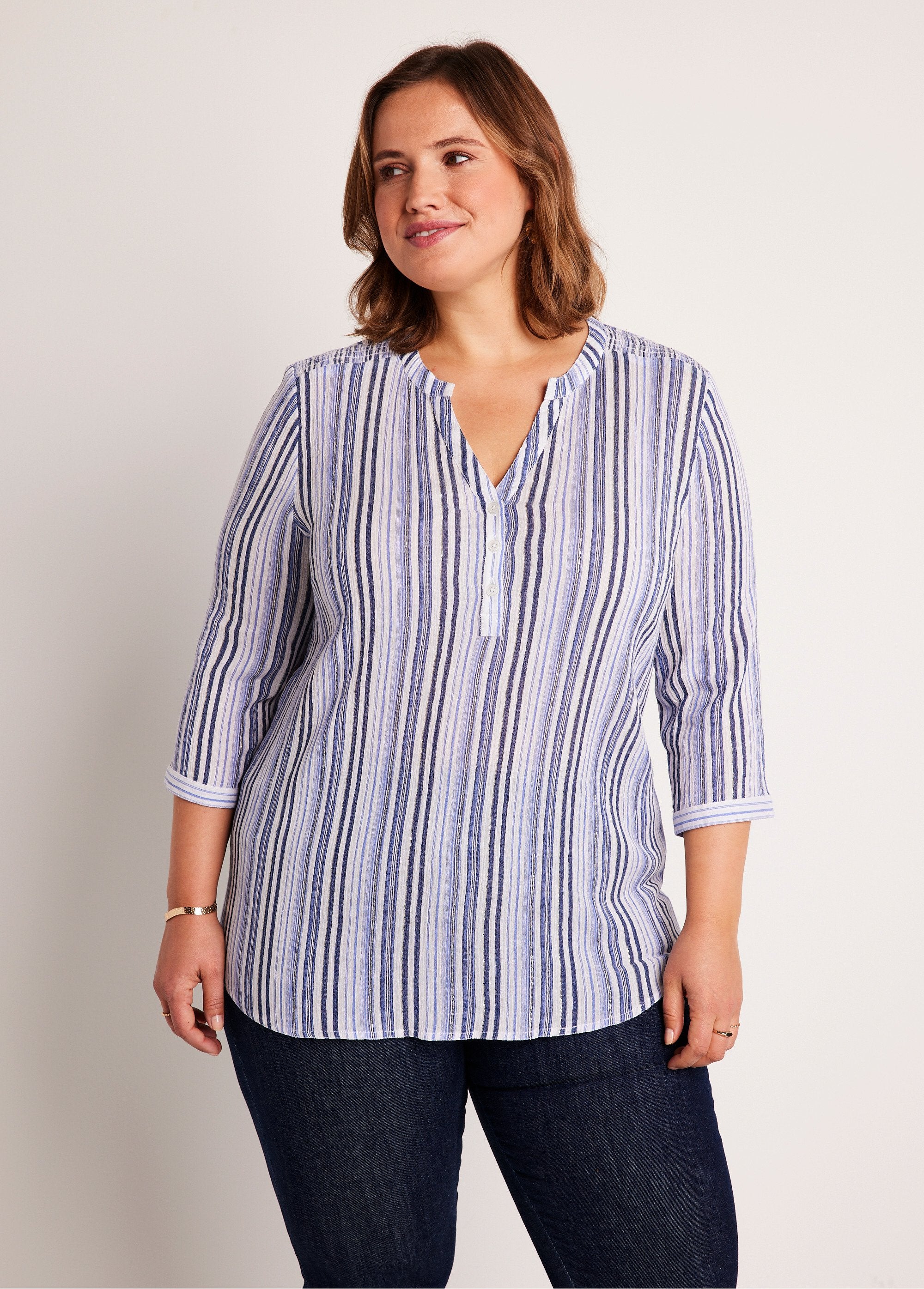 Long_straight_shiny_striped_tunic_Blue_FA1_curvy