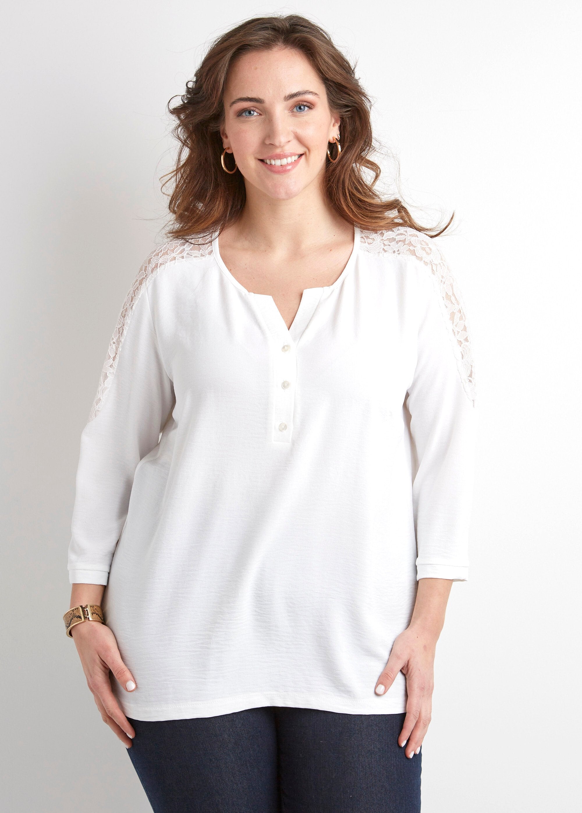 Tunic_with_3/4_sleeves,_V-neck,_buttoned_lace_Ecru_FA1_curvy