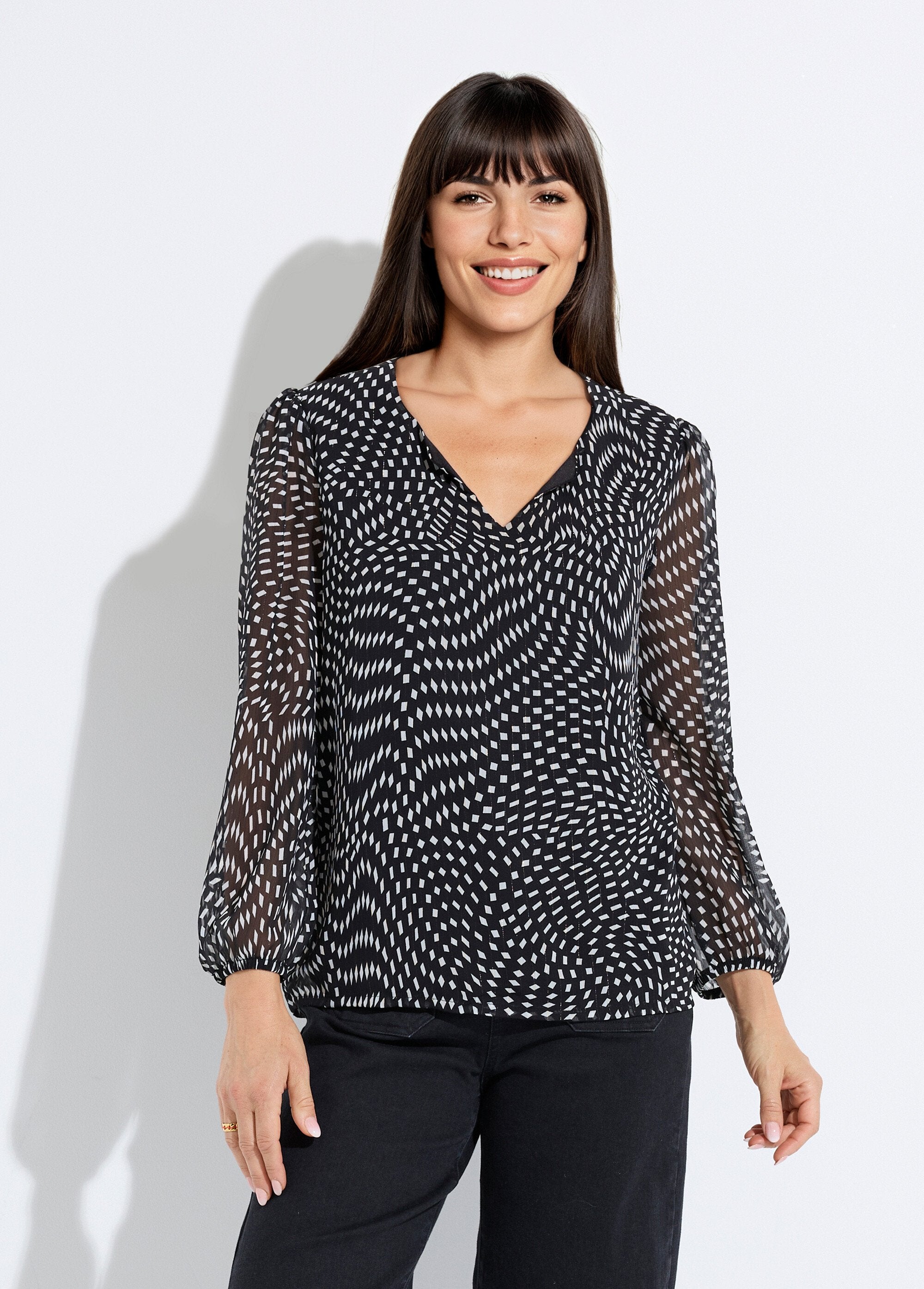 Long-sleeved_graphic_voile_tunic_Black_and_white_FA1_slim