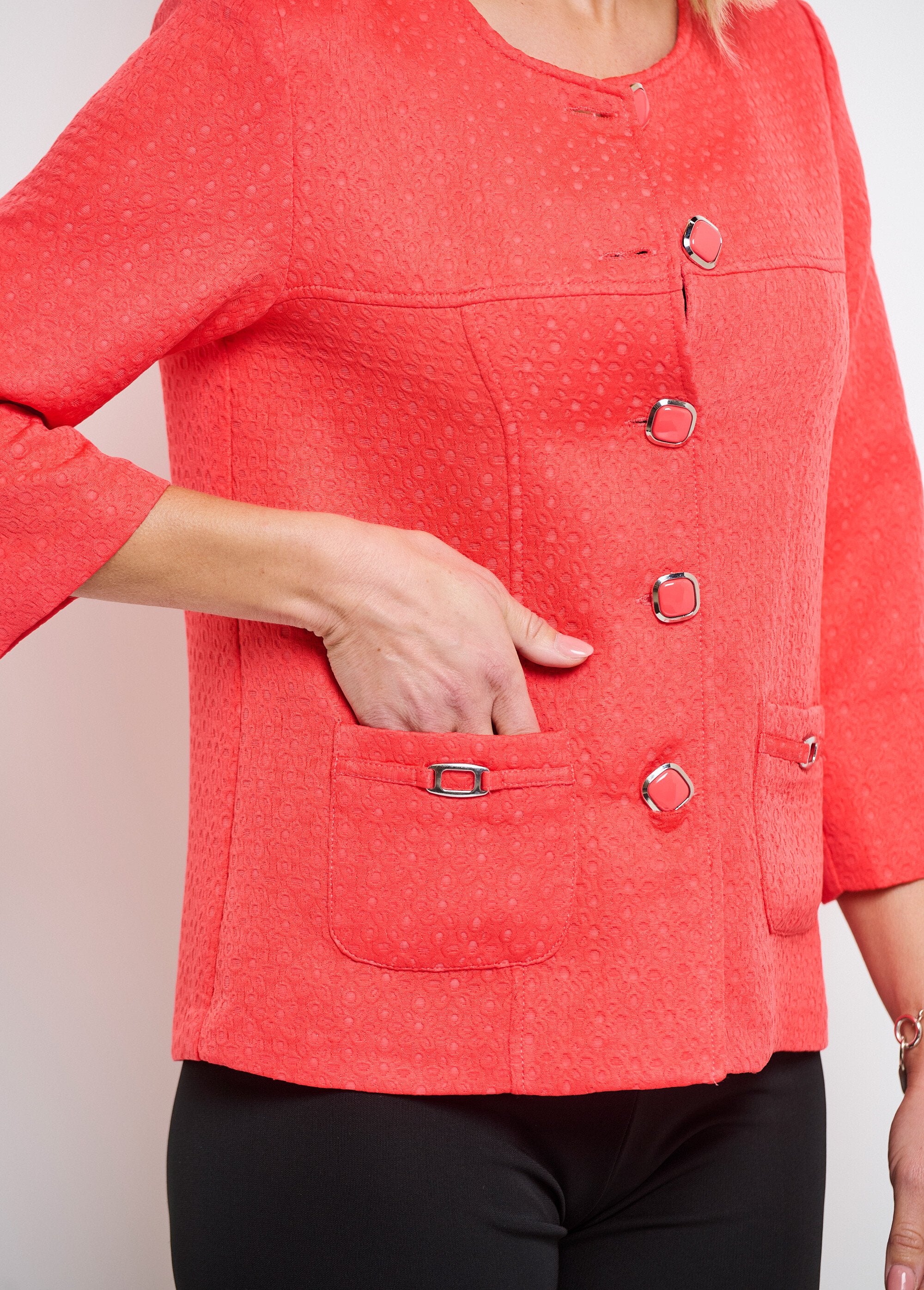 Crew-neck_jacket_with_3/4_sleeves_Coral_DE2_slim