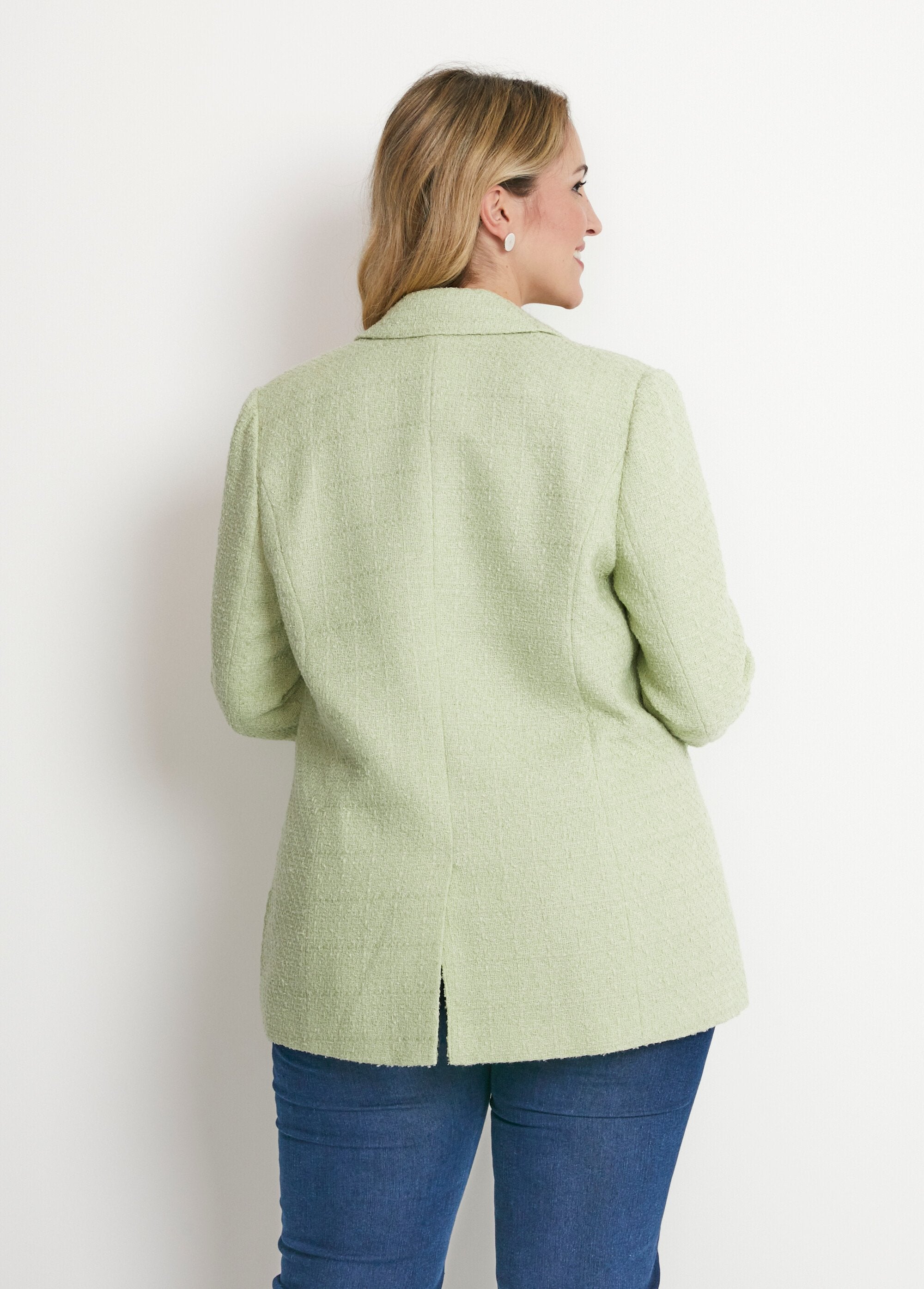 Button-down_straight_jacket_in_woven_fabric_with_tailored_collar_Almond_green_DO1_curvy